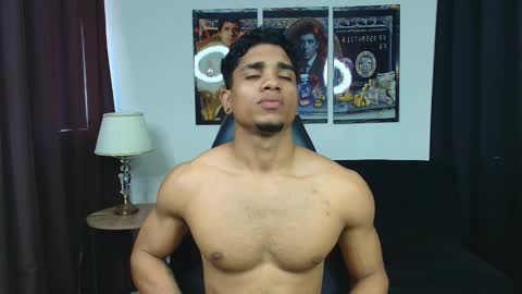 Snapshot of dustyn__michelle chatting on 04.01.26 DUSTYN MICHELLE online show from 04.01.26