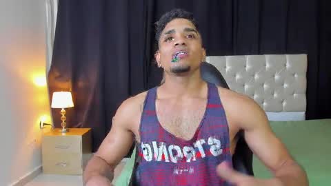 Snapshot of dustyn__michelle chatting on 04.06.26 DUSTYN MICHELLE online show from 04.06.26