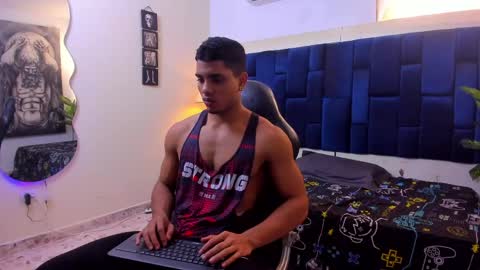 Snapshot of dustyn__michelle chatting on 05.23.26 DUSTYN MICHELLE online show from 05.23.26