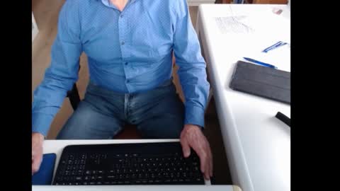 dutchpornking2 online show from 10.28.25