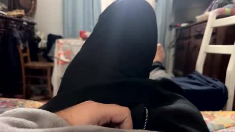 Snapshot of dv0075 chatting on 11.18.25 dv0075 online show from 11.18.25