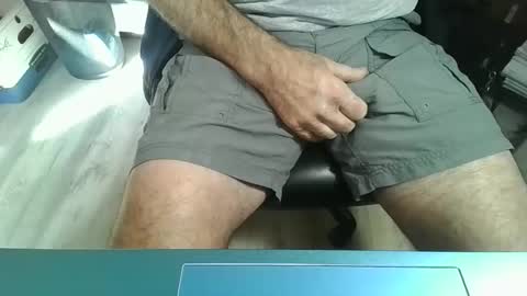 Snapshot of dvd4554 chatting on 11.18.25 gooodcam online show from 11.18.25