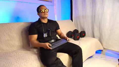 Snapshot of dwayne_esteven10 chatting on 08.01.26 dwayne_esteven10 online show from 08.01.26