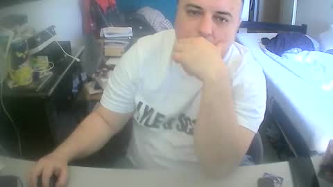 Snapshot of dwizziz chatting on 05.27.26 Ivan online show from 05.27.26