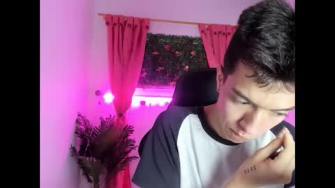 Snapshot of dylan_2005 chatting on 09.20.25 Dylan online show from 09.20.25