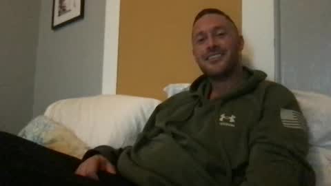 Snapshot of dylan_thick chatting on 01.10.25 Dylans ThicK online show from 01.10.25