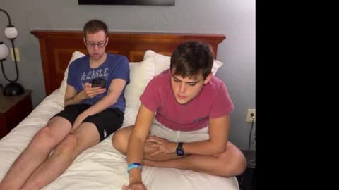 Snapshot of dylanfruits chatting on 10.02.25 dylanfruits online show from 10.02.25