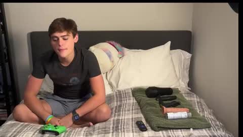 Snapshot of dylanfruits chatting on 10.23.25 dylanfruits online show from 10.23.25