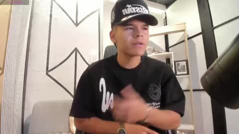 dylanroyce_ online show from 05.12.26