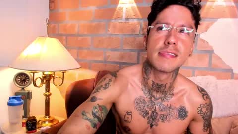 D Y L A N online show from 03.07.25