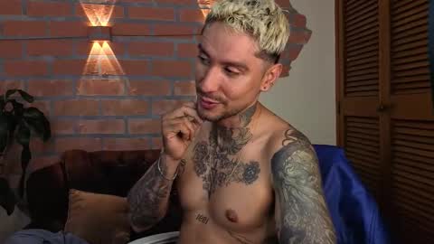 D Y L A N online show from 10.22.25