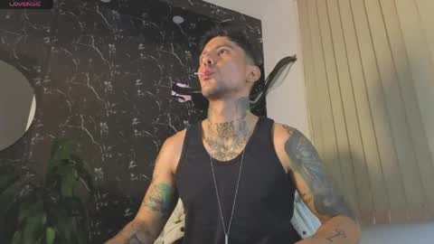 Snapshot of dylanstonne1 chatting on 05.10.26 D Y L A N online show from 05.10.26