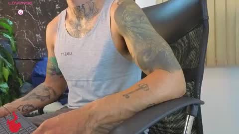 Snapshot of dylanstonne1 chatting on 05.17.26 D Y L A N online show from 05.17.26