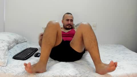 Snapshot of dylanstrong_ chatting on 12.14.25 Dylann and Willy online show from 12.14.25