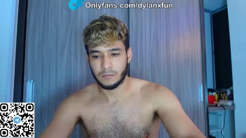 Snapshot of dylanxfun chatting on 10.10.25 dylanxfun online show from 10.10.25
