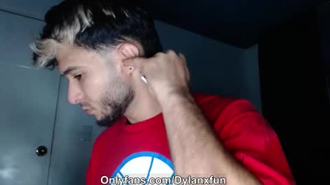 Snapshot of dylanxfun chatting on 03.20.26 dylanxfun online show from 03.20.26