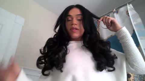 Snapshot of dynasty313 chatting on 12.14.24 Dynasty online show from 12.14.24