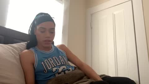 Snapshot of dynasty313 chatting on 02.27.25 Dynasty online show from 02.27.25