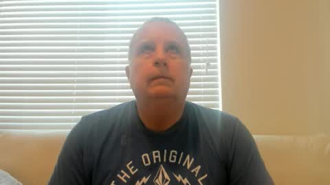 Snapshot of e_rectiom chatting on 01.18.26 Mr Wonderful online show from 01.18.26