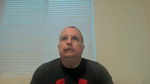 Snapshot of e_rectiom chatting on 02.18.26 Mr Wonderful online show from 02.18.26