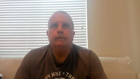 Snapshot of e_rectiom chatting on 04.25.26 Mr Wonderful online show from 04.25.26