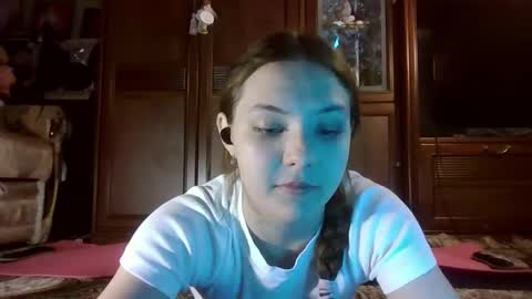 Yuni online show from 02.21.26