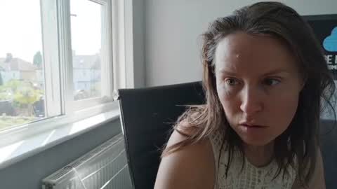 Nadia Ferreira  online show from 06.22.26
