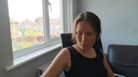 Nadia Ferreira  online show from 06.23.26