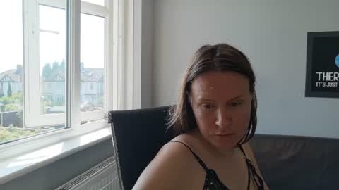 Nadia Ferreira  online show from 06.24.26