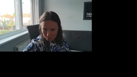 Nadia Ferreira  online show from 07.04.26