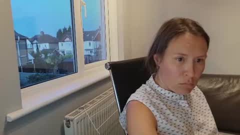 Nadia Ferreira  online show from 07.10.26