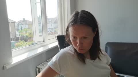 Nadia Ferreira  online show from 07.13.26