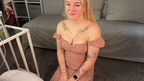 Snapshot of ebangelion chatting on 10.21.25 Custom content and video calls are available as well  online show from 10.21.25