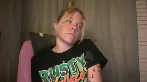 Snapshot of ebony8ivory chatting on 02.22.26 americnbarbie online show from 02.22.26