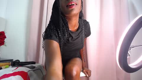 Snapshot of ebony_baby1 chatting on 02.06.25 Baby online show from 02.06.25