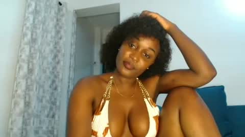 Snapshot of ebony_ghoddes chatting on 06.11.26 ebony online show from 06.11.26