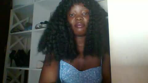 Snapshot of ebony_malkia chatting on 12.19.25 Malikia online show from 12.19.25