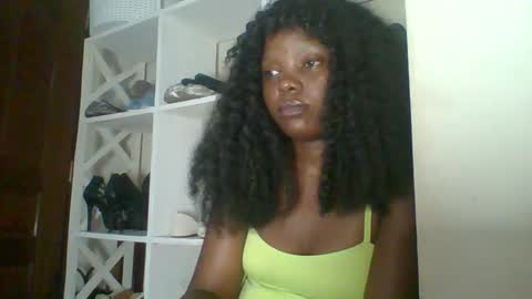 Snapshot of ebony_malkia chatting on 12.19.25 Malikia online show from 12.19.25