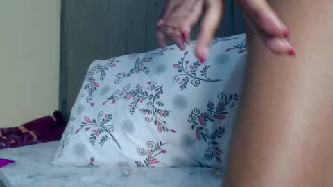 EBONY PETITE online show from 03.03.25