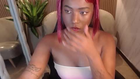Snapshot of ebony_rose_tf chatting on 10.14.25 ebony_rose_tf online show from 10.14.25