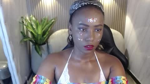 Snapshot of ebony_rose_tf chatting on 10.20.25 ebony_rose_tf online show from 10.20.25