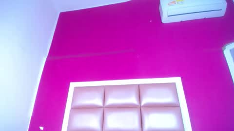 Snapshot of ebony_sugar_mommy chatting on 01.13.26 MILENA online show from 01.13.26