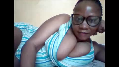 Snapshot of ebonybussy chatting on 06.09.26 MAMITO online show from 06.09.26