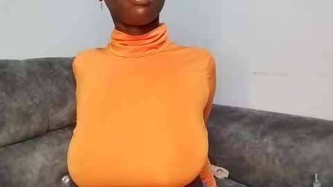Snapshot of ebonycandymelani chatting on 02.21.25 Ebony Melanie online show from 02.21.25