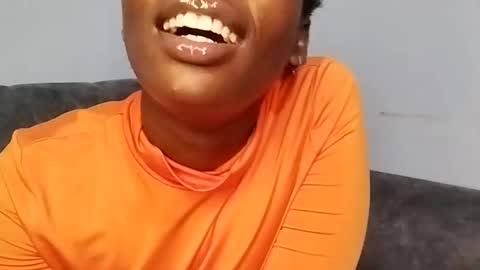 Snapshot of ebonycandymelani chatting on 02.22.25 Ebony Melanie online show from 02.22.25