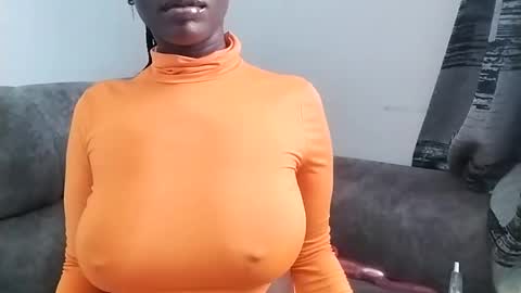Snapshot of ebonycandymelani chatting on 02.26.25 Ebony Melanie online show from 02.26.25