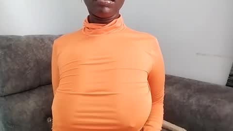 Snapshot of ebonycandymelani chatting on 03.02.25 Ebony Melanie online show from 03.02.25
