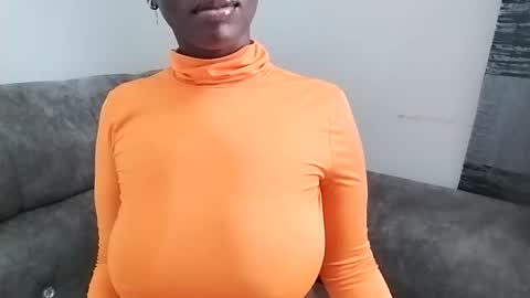 Snapshot of ebonycandymelani chatting on 03.02.25 Ebony Melanie online show from 03.02.25