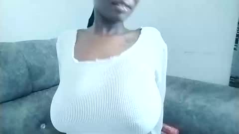 Snapshot of ebonycandymelani chatting on 03.04.25 Ebony Melanie online show from 03.04.25