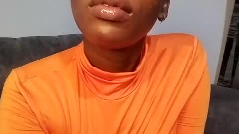 Snapshot of ebonycandymelani chatting on 03.10.25 Ebony Melanie online show from 03.10.25